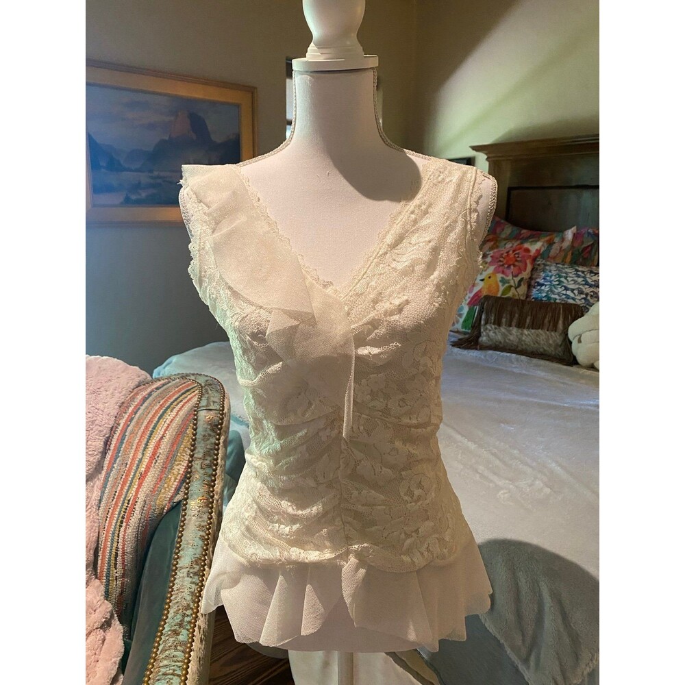 Cascadei White Lace Top Made in USA M